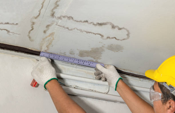 Reliable Burst Pipe Cleanup contractor in Luling, TX by Water Damage Irwin